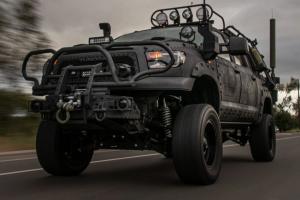 Toyota Tundra CrewMax 4x4 Zombie Apocalypse 2013 года 